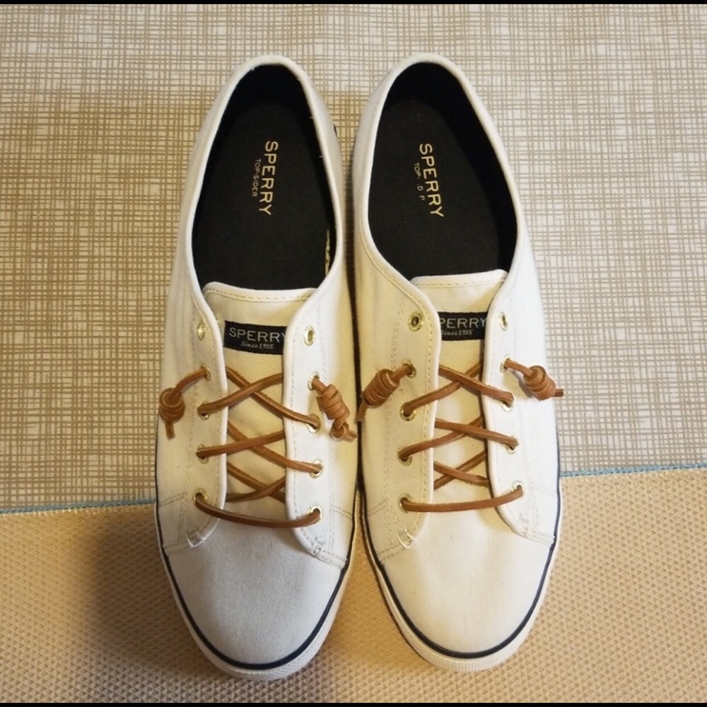 Women’s top-sider seacoast Sperry